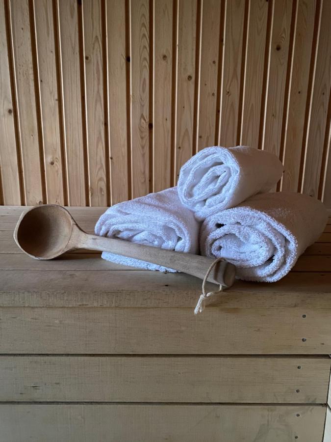 Apertins Hotell Kil Esterno foto